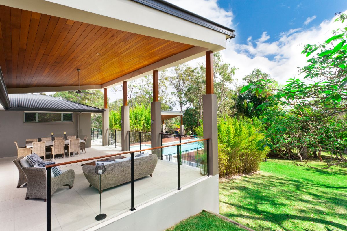 about us - outdoor transformations